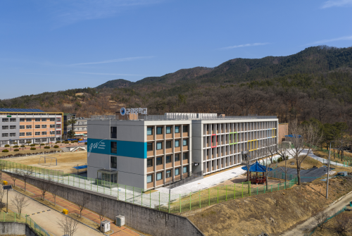 PC Modular School Building for Gunwi Middle School, Daegu (Classrooms & Dormitory / New Construction & Sale) Image